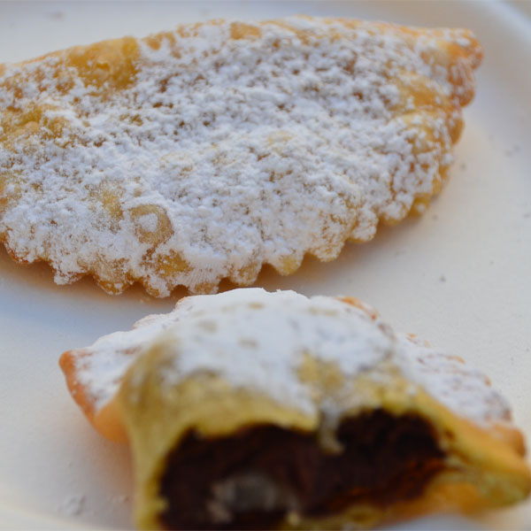 “Calzoncelli” with chestnut cream and chocolate